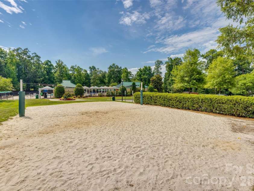 10216 Old Carolina Drive, Charlotte, NC 28214.  MLS# CAR4407197, YatesRealty ID 42390. 
