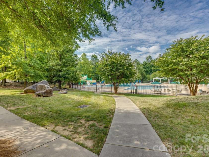 10216 Old Carolina Drive, Charlotte, NC 28214.  MLS# CAR4407197, YatesRealty ID 42390. 