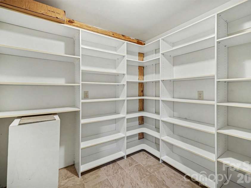 4910 Arden Gate Drive, Iron Station, NC 28080.  MLS# CAR4408421, YatesRealty ID 42391. Walk in Pantry