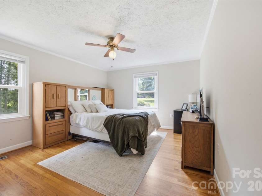 2106 Polkville Road, Shelby, NC 28150.  MLS# CAR4408893, YatesRealty ID 42395. 