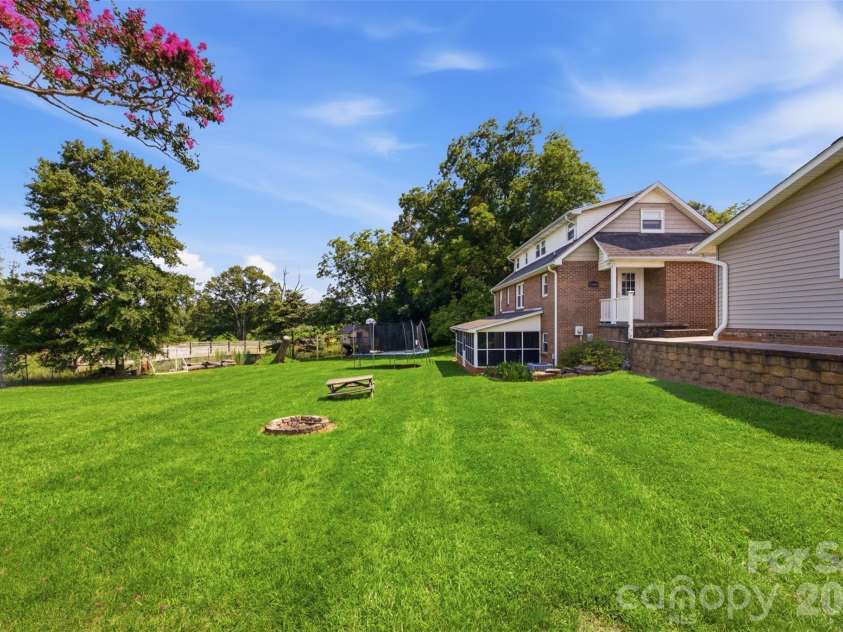 2106 Polkville Road, Shelby, NC 28150.  MLS# CAR4408893, YatesRealty ID 42395. 