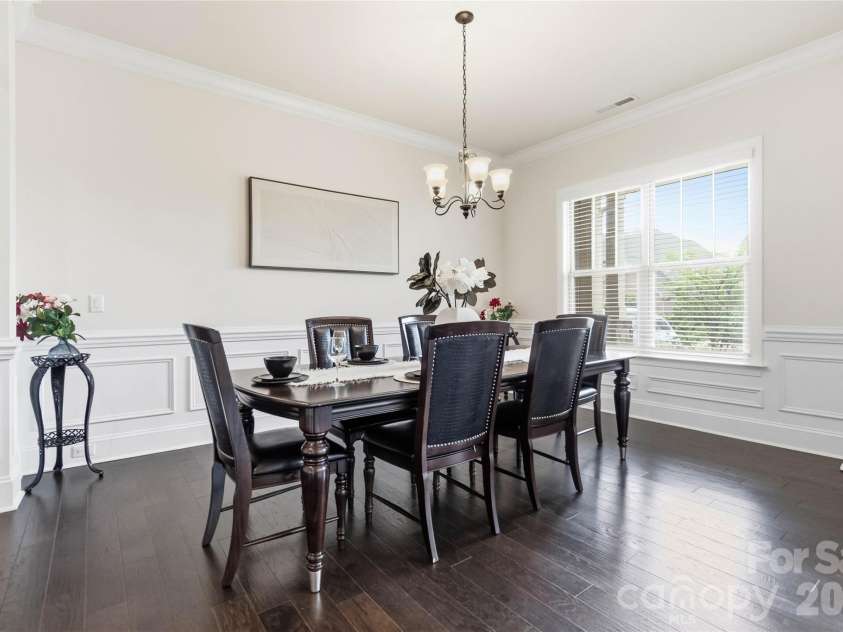 11422 Glanmire Drive, Matthews, NC 28105.  MLS# CAR4409361, YatesRealty ID 42396. 