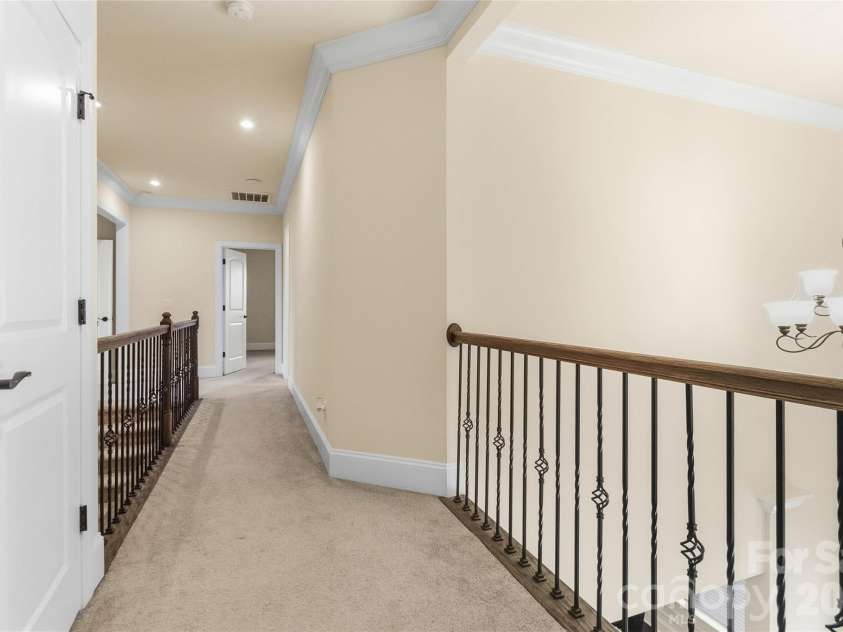 11422 Glanmire Drive, Matthews, NC 28105.  MLS# CAR4409361, YatesRealty ID 42396. 
