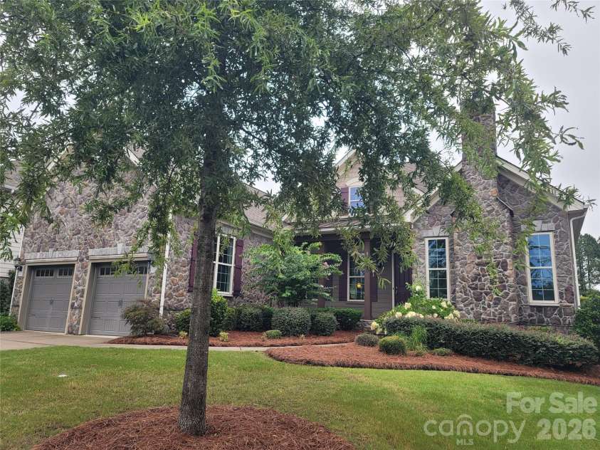 14920 High Bluff Court, Charlotte, NC 28278.  MLS# CAR4409658, YatesRealty ID 42399. 