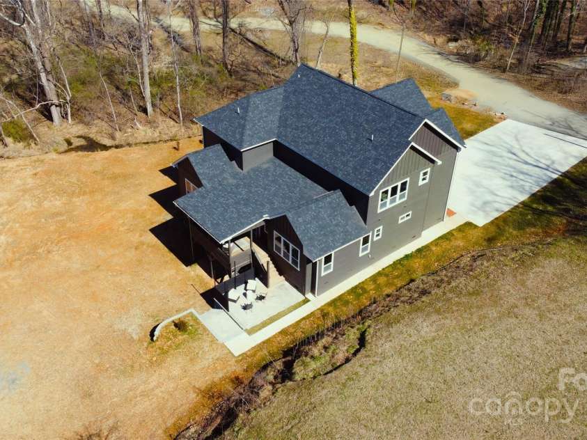 2302 RAYECLIFF Lane, Charlotte, NC 28214.  MLS# CAR4295349, YatesRealty ID 4240. 