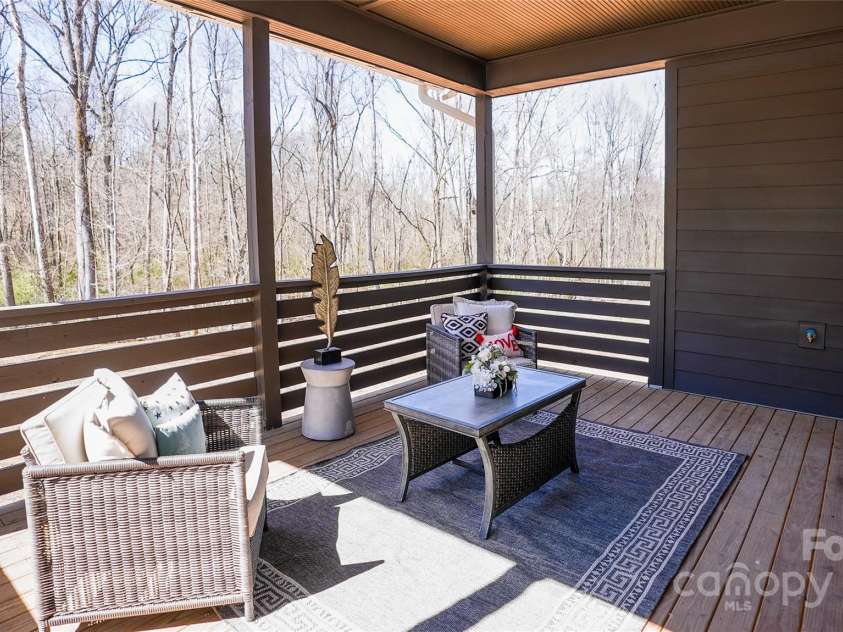 2302 RAYECLIFF Lane, Charlotte, NC 28214.  MLS# CAR4295349, YatesRealty ID 4240. 