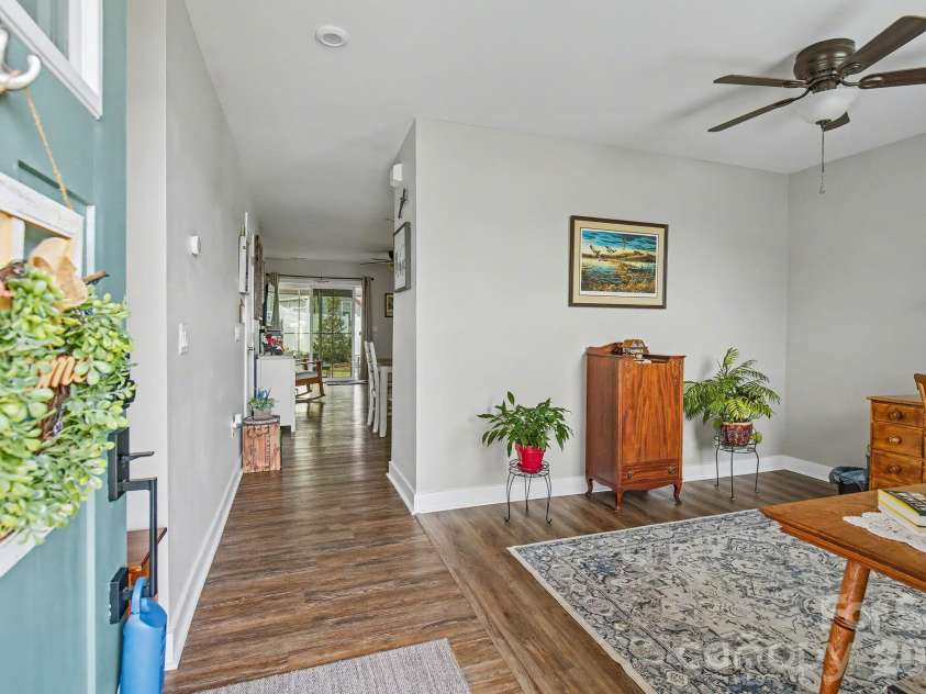 2231 Hemming Way, Boiling Springs, SC 29316.  MLS# CAR4409176, YatesRealty ID 42400. 
