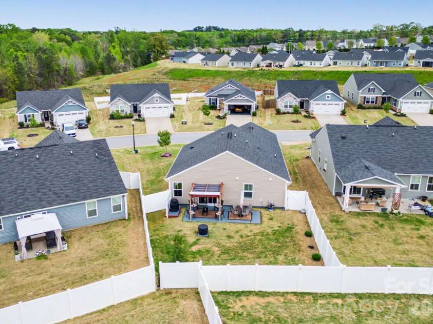 2231 Hemming Way, Boiling Springs, SC 29316.  MLS# CAR4409176, YatesRealty ID 42400. 