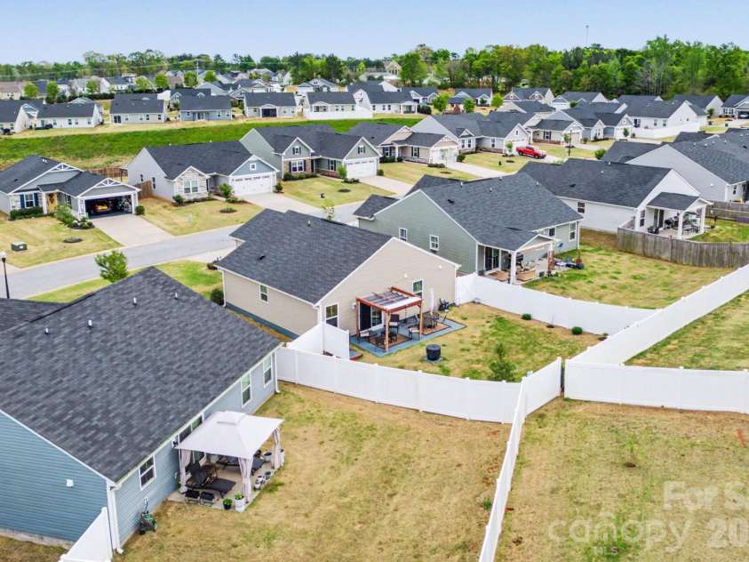 2231 Hemming Way, Boiling Springs, SC 29316.  MLS# CAR4409176, YatesRealty ID 42400. 
