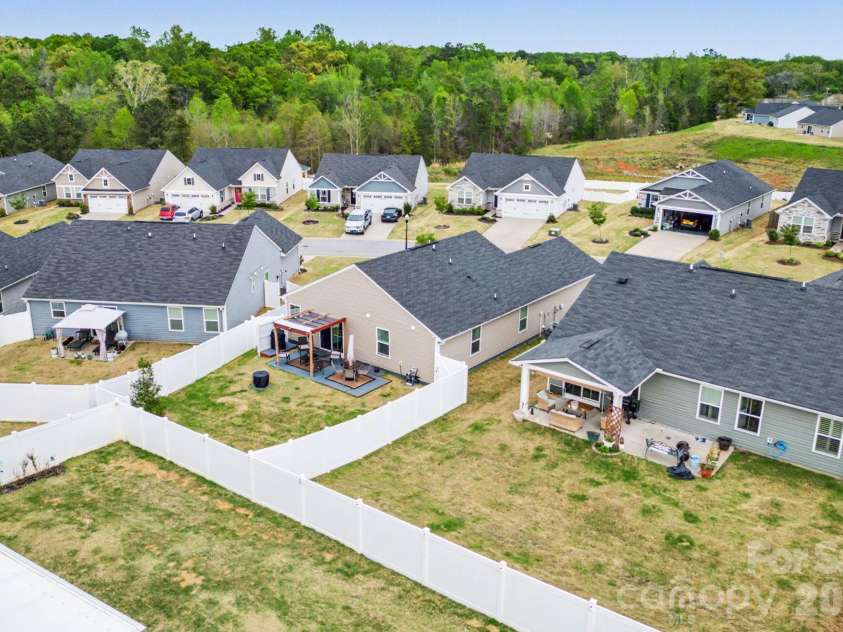2231 Hemming Way, Boiling Springs, SC 29316.  MLS# CAR4409176, YatesRealty ID 42400. 