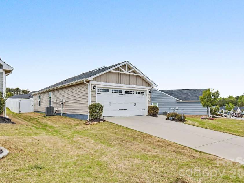 2231 Hemming Way, Boiling Springs, SC 29316.  MLS# CAR4409176, YatesRealty ID 42400. 