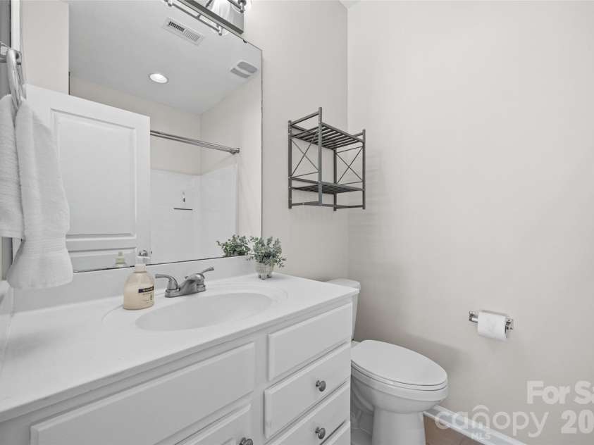 821 Lacebark Drive, Rock Hill, SC 29732.  MLS# CAR4408246, YatesRealty ID 42401. 