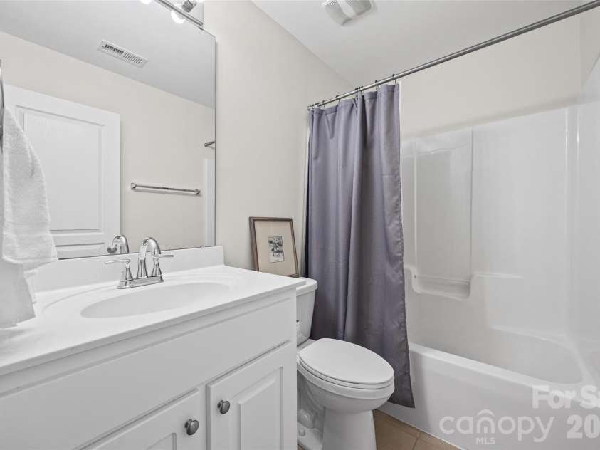 821 Lacebark Drive, Rock Hill, SC 29732.  MLS# CAR4408246, YatesRealty ID 42401. 