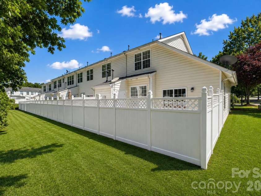 821 Lacebark Drive, Rock Hill, SC 29732.  MLS# CAR4408246, YatesRealty ID 42401. 