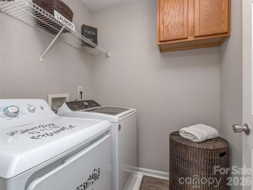 10326 Haddington Drive, Charlotte, NC 28269.  MLS# CAR4411635, YatesRealty ID 42402. Laundry Room
