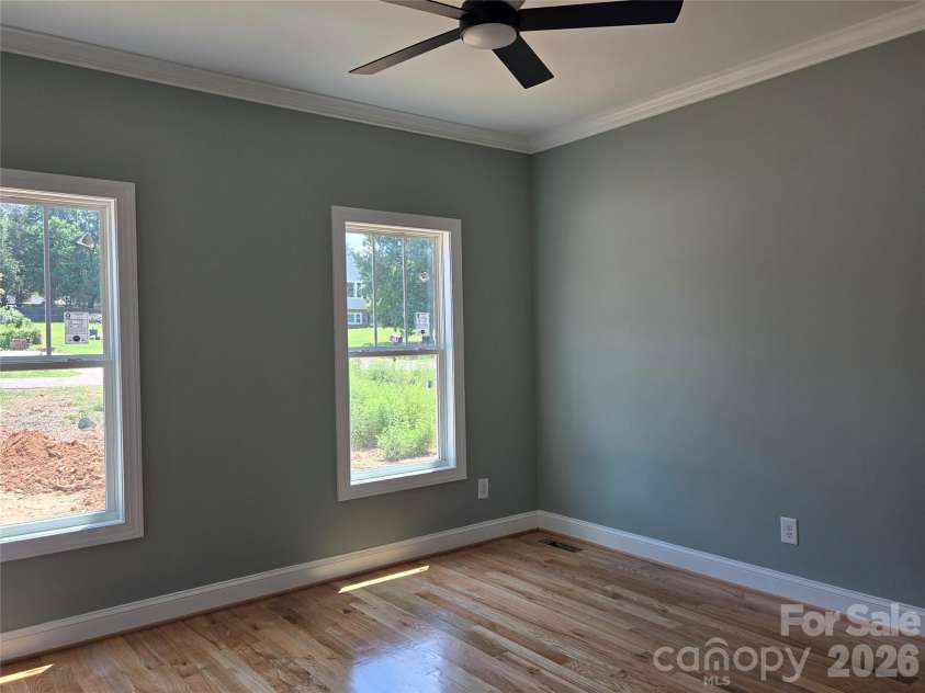 186 O Farrell Street, Winston Salem, NC 27107.  MLS# CAR4409327, YatesRealty ID 42403. 