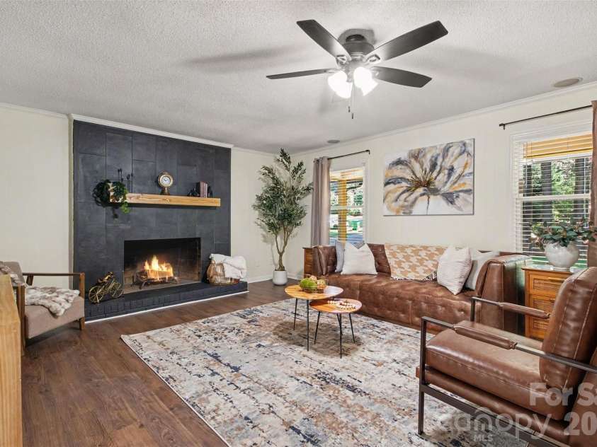 8319 Vagabond Road, Charlotte, NC 28227.  MLS# CAR4410413, YatesRealty ID 42404. 