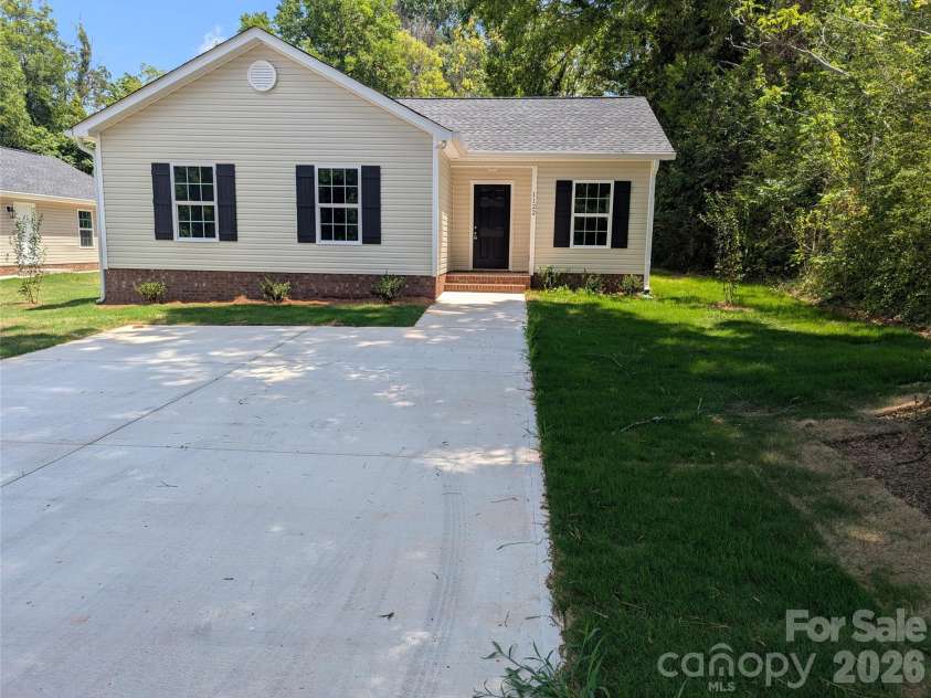 1122 Hoyle Street, Rock Hill, SC 29732.  MLS# CAR4404549, YatesRealty ID 42406. 