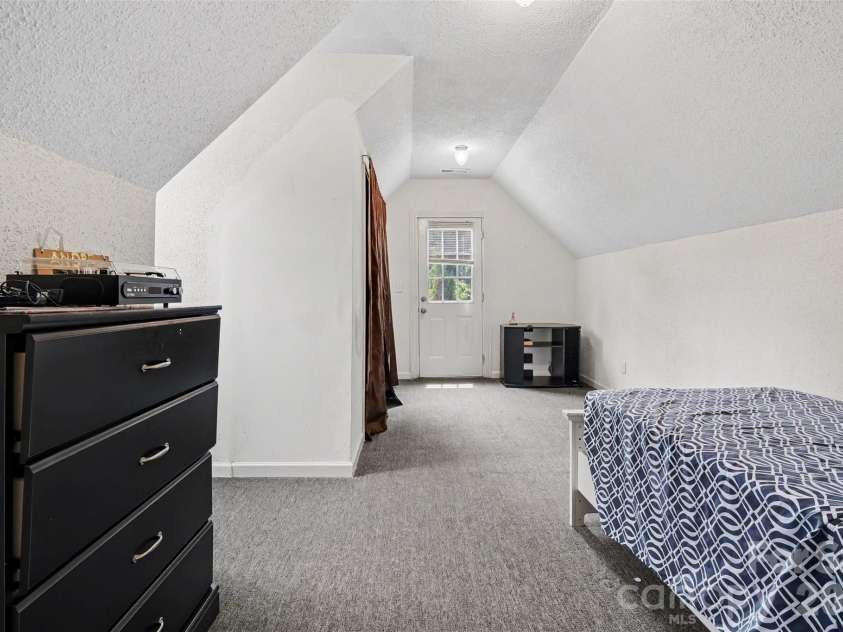 3315 Carver Place, Charlotte, NC 28269.  MLS# CAR4410782, YatesRealty ID 42408. 