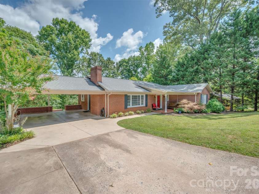 303 Elizabeth Avenue, Forest City, NC 28043.  MLS# CAR4398405, YatesRealty ID 42409. Front of Home