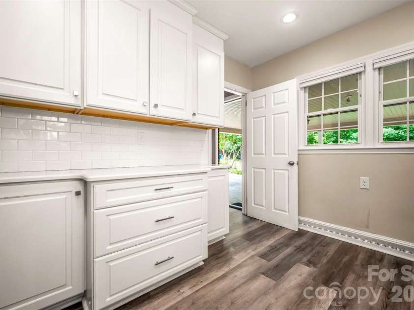 303 Elizabeth Avenue, Forest City, NC 28043.  MLS# CAR4398405, YatesRealty ID 42409. Kitchen