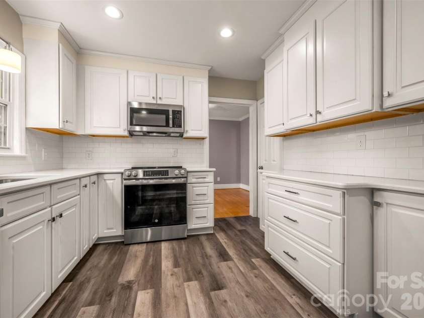 303 Elizabeth Avenue, Forest City, NC 28043.  MLS# CAR4398405, YatesRealty ID 42409. Kitchen