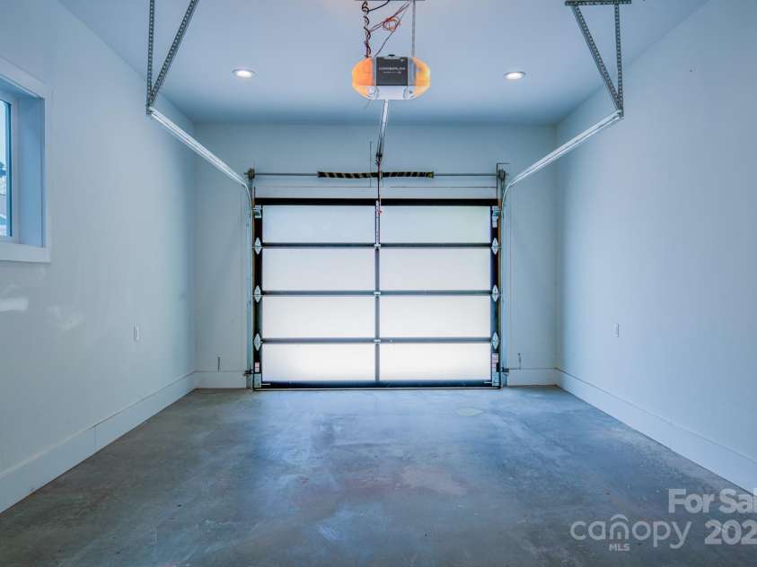 321 Hazel Mill Road, Asheville, NC 28806.  MLS# CAR4329113, YatesRealty ID 4241. 