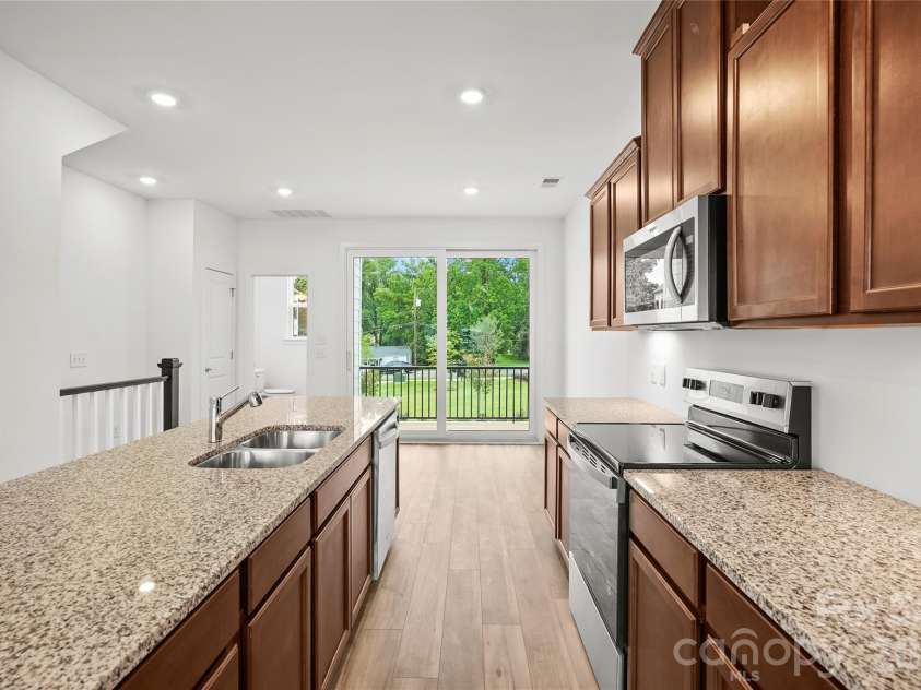 1013 Revival Row, Charlotte, NC 28208.  MLS# CAR4411714, YatesRealty ID 42410. 