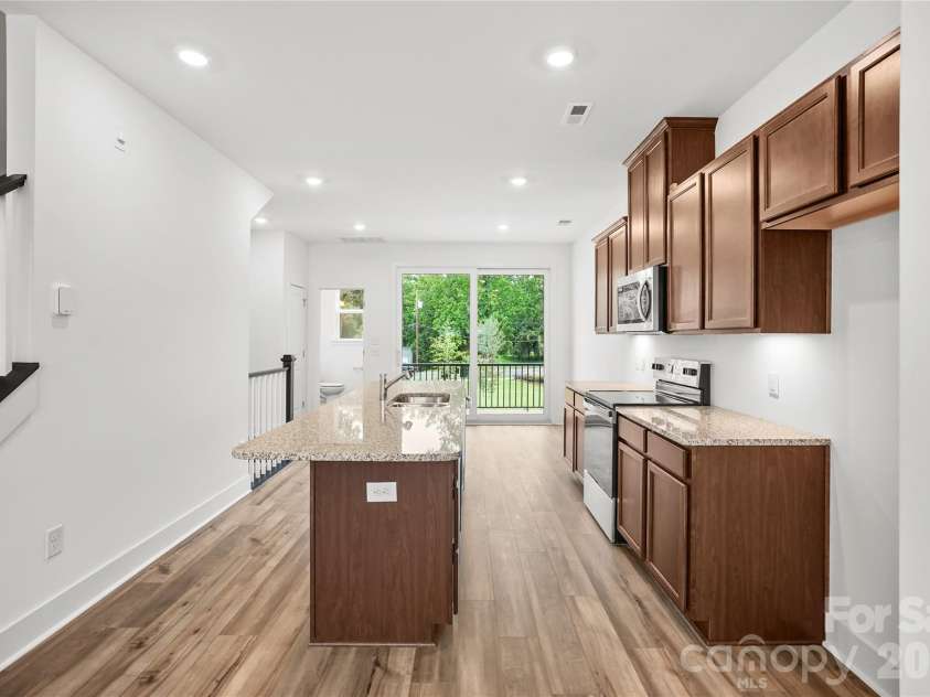 1013 Revival Row, Charlotte, NC 28208.  MLS# CAR4411714, YatesRealty ID 42410. 