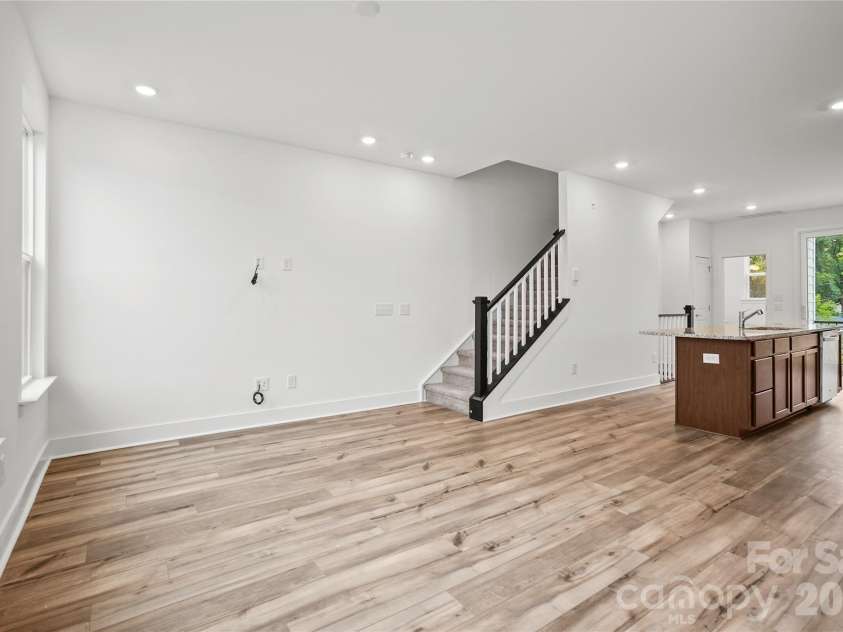 1013 Revival Row, Charlotte, NC 28208.  MLS# CAR4411714, YatesRealty ID 42410. 