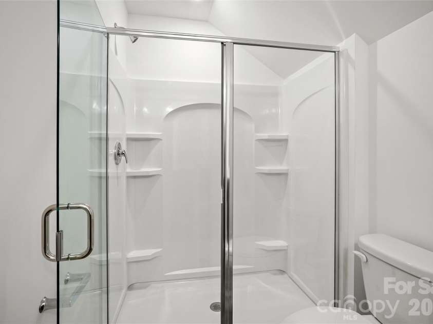 1013 Revival Row, Charlotte, NC 28208.  MLS# CAR4411714, YatesRealty ID 42410. 
