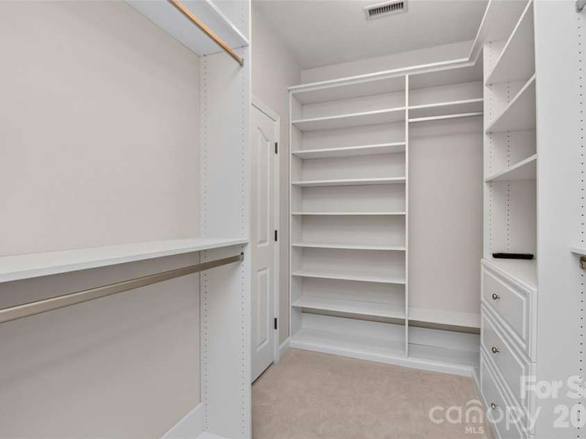 5403 Stallworth Drive, Charlotte, NC 28226.  MLS# CAR4395748, YatesRealty ID 42414. 