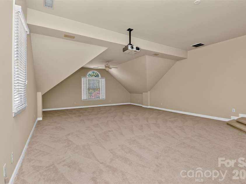 5403 Stallworth Drive, Charlotte, NC 28226.  MLS# CAR4395748, YatesRealty ID 42414. 