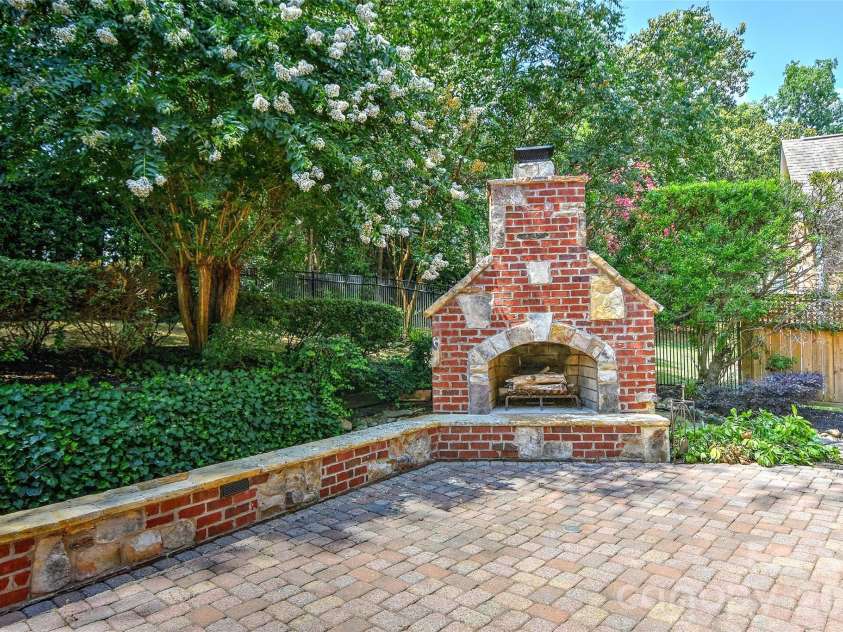 5403 Stallworth Drive, Charlotte, NC 28226.  MLS# CAR4395748, YatesRealty ID 42414. 