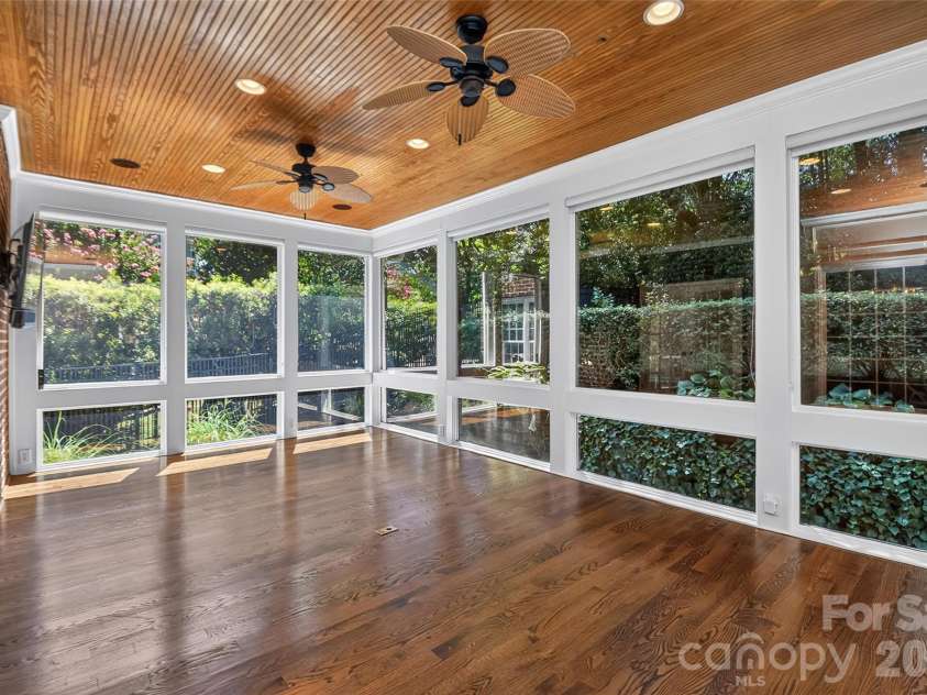 5403 Stallworth Drive, Charlotte, NC 28226.  MLS# CAR4395748, YatesRealty ID 42414. 