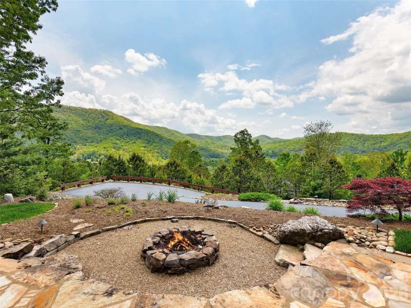 91 Watershed Way, Horse Shoe, NC 28742.  MLS# CAR4401244, YatesRealty ID 42416. 