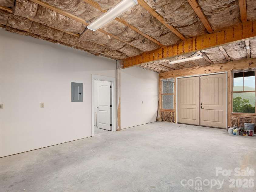 91 Watershed Way, Horse Shoe, NC 28742.  MLS# CAR4401244, YatesRealty ID 42416. 