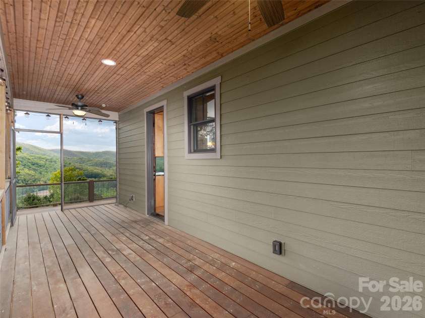 91 Watershed Way, Horse Shoe, NC 28742.  MLS# CAR4401244, YatesRealty ID 42416. 