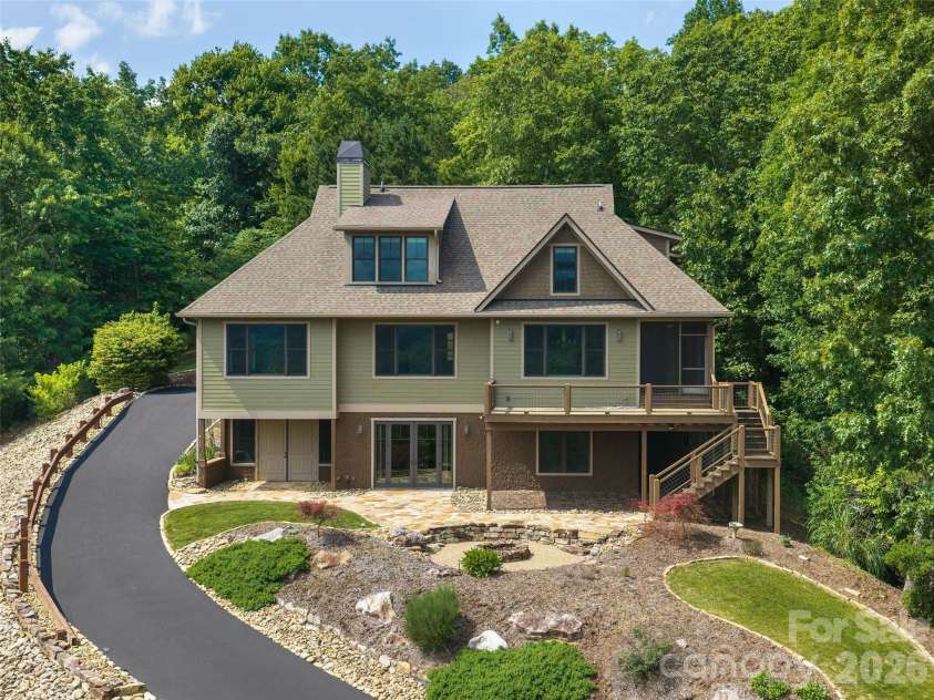 91 Watershed Way, Horse Shoe, NC 28742.  MLS# CAR4401244, YatesRealty ID 42416. 
