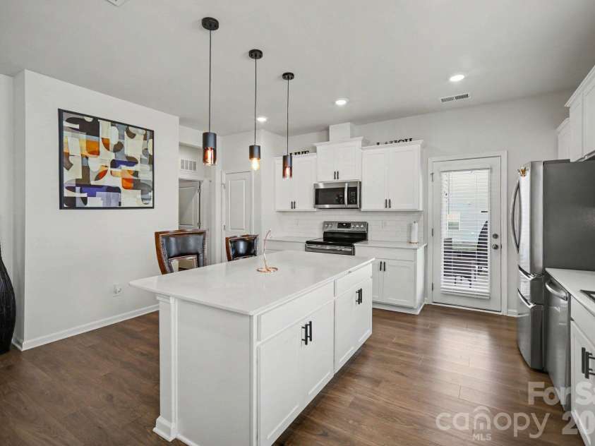 2760 Legacy Ridge Lane, Catawba, NC 28609.  MLS# CAR4405369, YatesRealty ID 42417. 