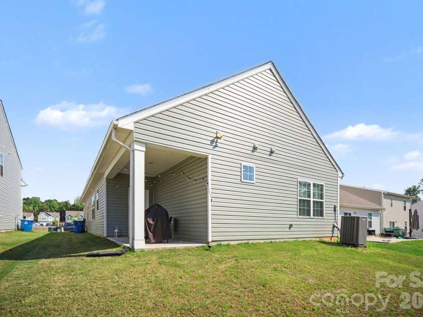 2760 Legacy Ridge Lane, Catawba, NC 28609.  MLS# CAR4405369, YatesRealty ID 42417. 