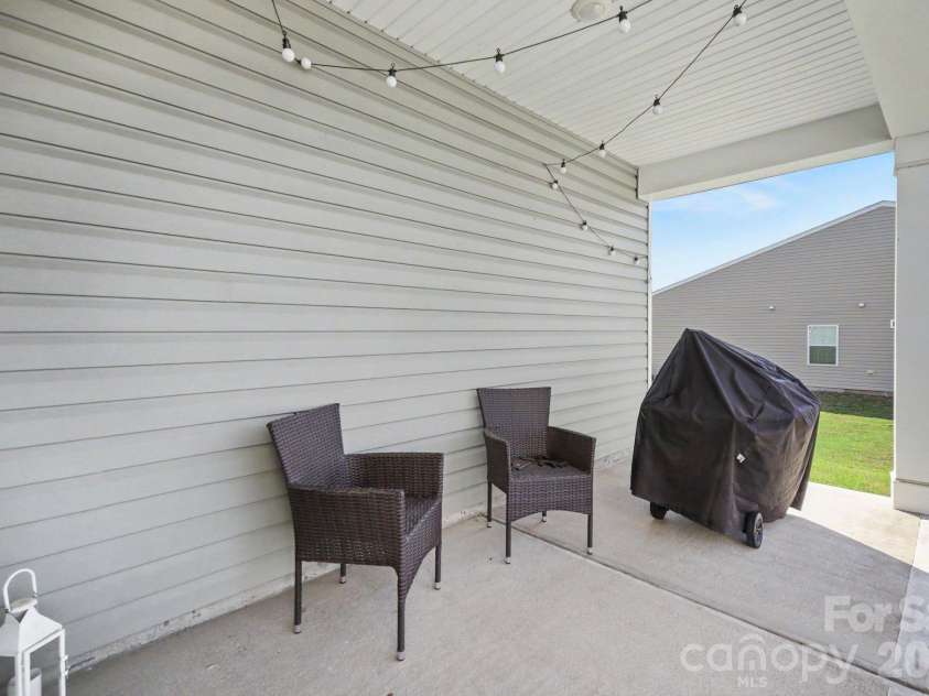 2760 Legacy Ridge Lane, Catawba, NC 28609.  MLS# CAR4405369, YatesRealty ID 42417. Back Patio