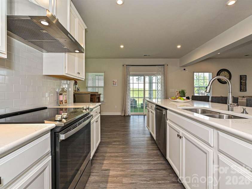 10016 Bowtie Lane, Huntersville, NC 28078.  MLS# CAR4408497, YatesRealty ID 42418. 