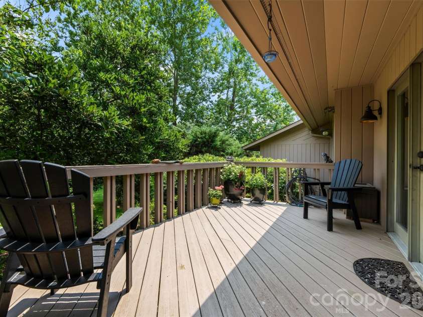 4 Governors Way, Asheville, NC 28804.  MLS# CAR4408866, YatesRealty ID 42419. Large Back Deck