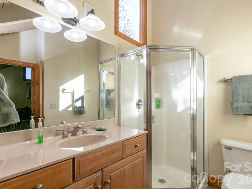 755 Andrew Banks Road, Burnsville, NC 28714.  MLS# CAR4282611, YatesRealty ID 4242. 