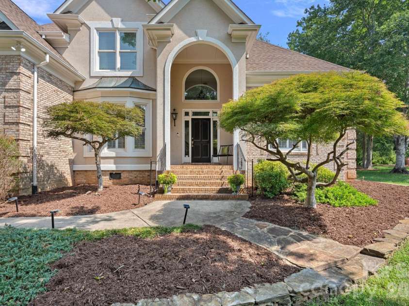 5006 Cranston Court, Charlotte, NC 28277.  MLS# CAR4408843, YatesRealty ID 42422. 