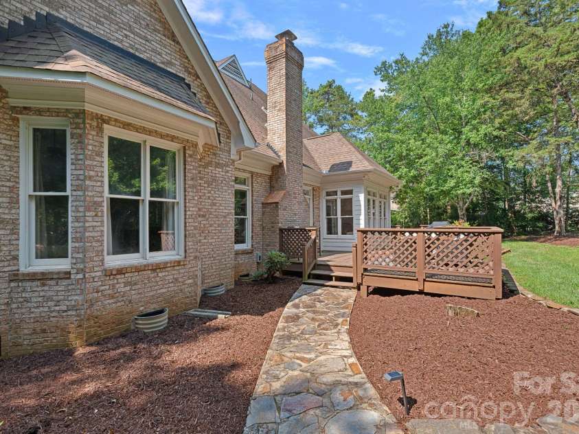 5006 Cranston Court, Charlotte, NC 28277.  MLS# CAR4408843, YatesRealty ID 42422. 