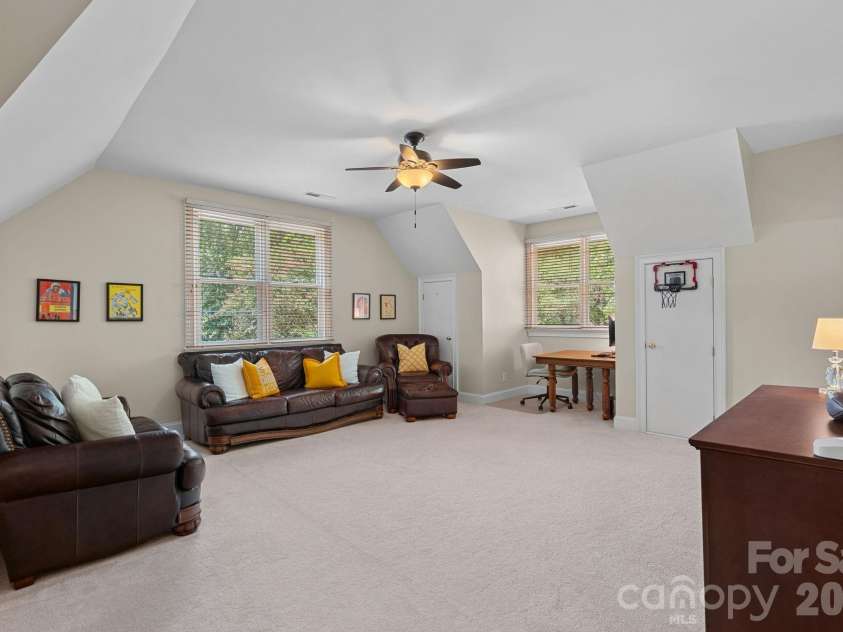 5006 Cranston Court, Charlotte, NC 28277.  MLS# CAR4408843, YatesRealty ID 42422. Bonus room