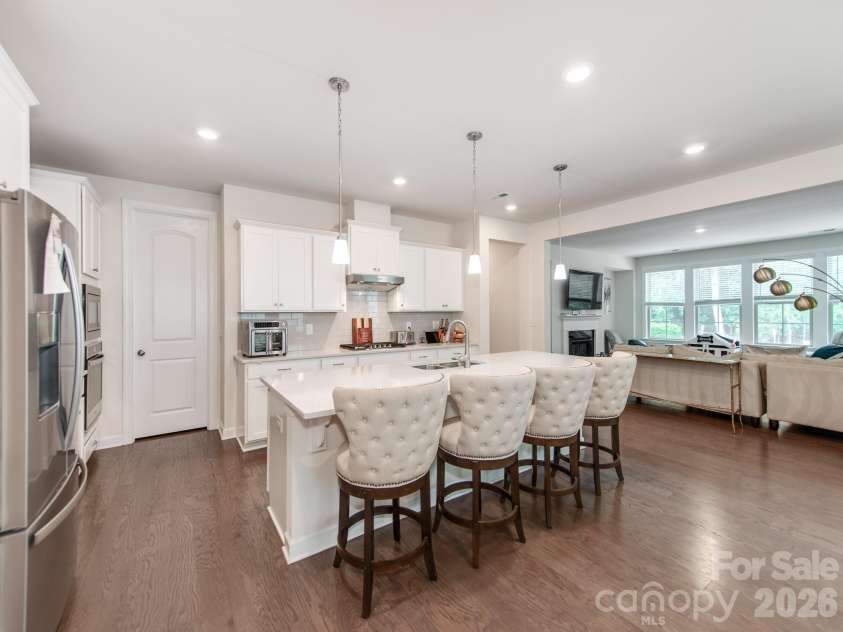 8022 Cornhill Avenue, Charlotte, NC 28277.  MLS# CAR4409382, YatesRealty ID 42423. 