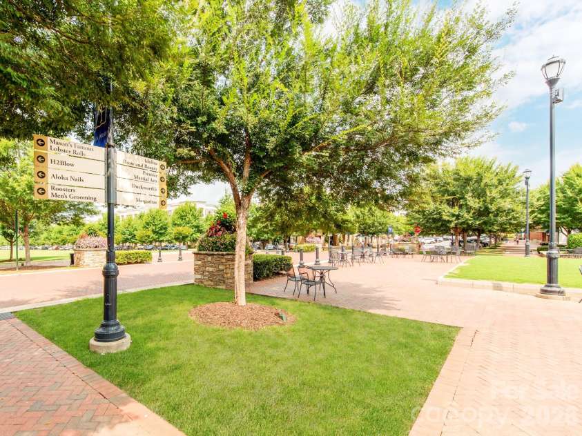 8022 Cornhill Avenue, Charlotte, NC 28277.  MLS# CAR4409382, YatesRealty ID 42423. 
